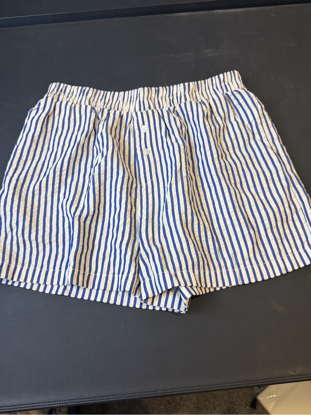 Women's Size Medium Blue & White Vertical Stripes H/G Brand Lightweight